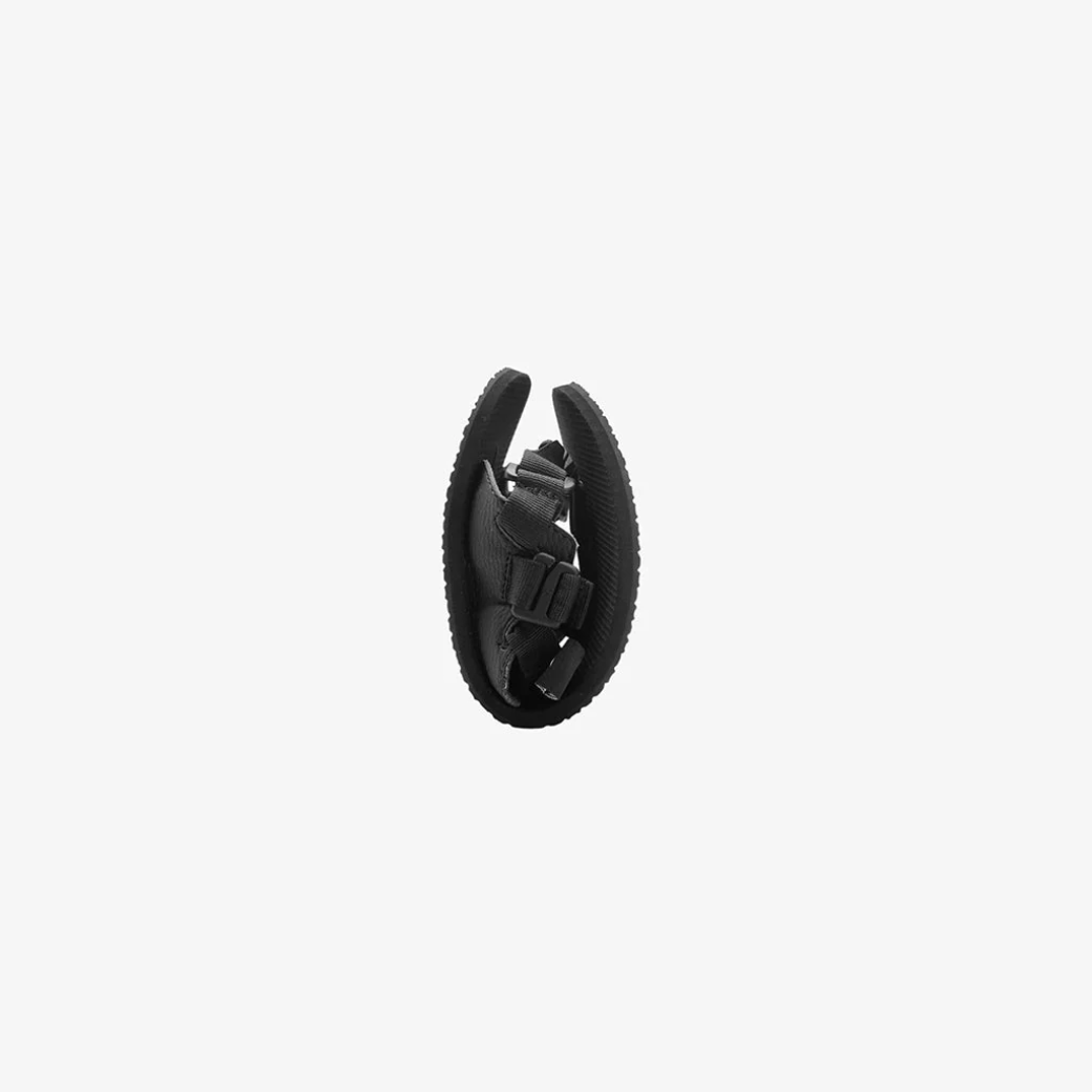PYOPPFLEDGE　Jejak Lite Barefoot Flip Flops  (Glay On Black)